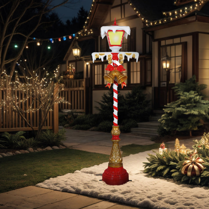 Lamp Post With Lights