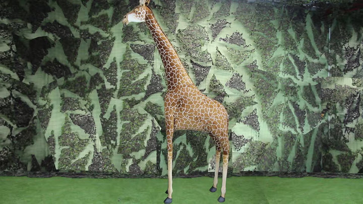 Animatronics Giraffe - 370cm Tall