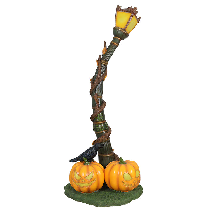 Spooky Lamp Post