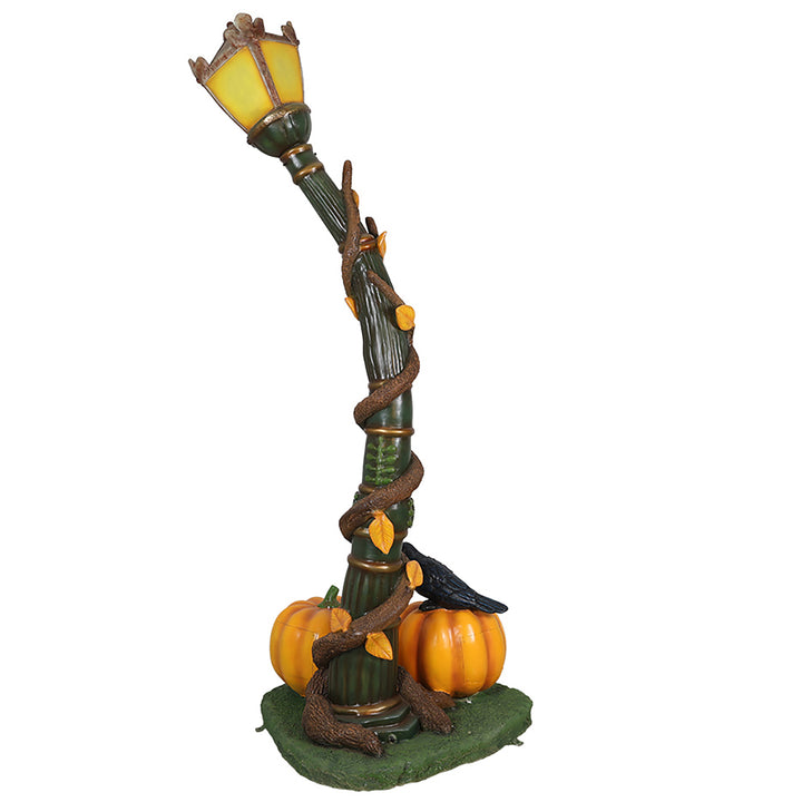 Spooky Lamp Post