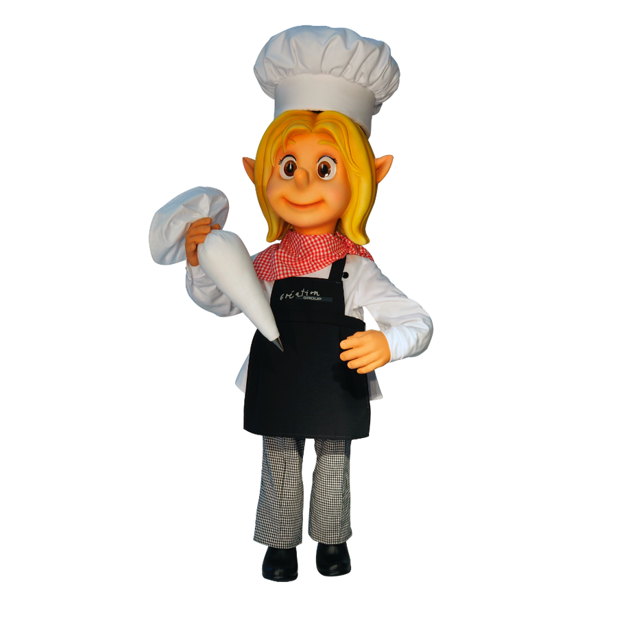 Mia the Confectioner Girl